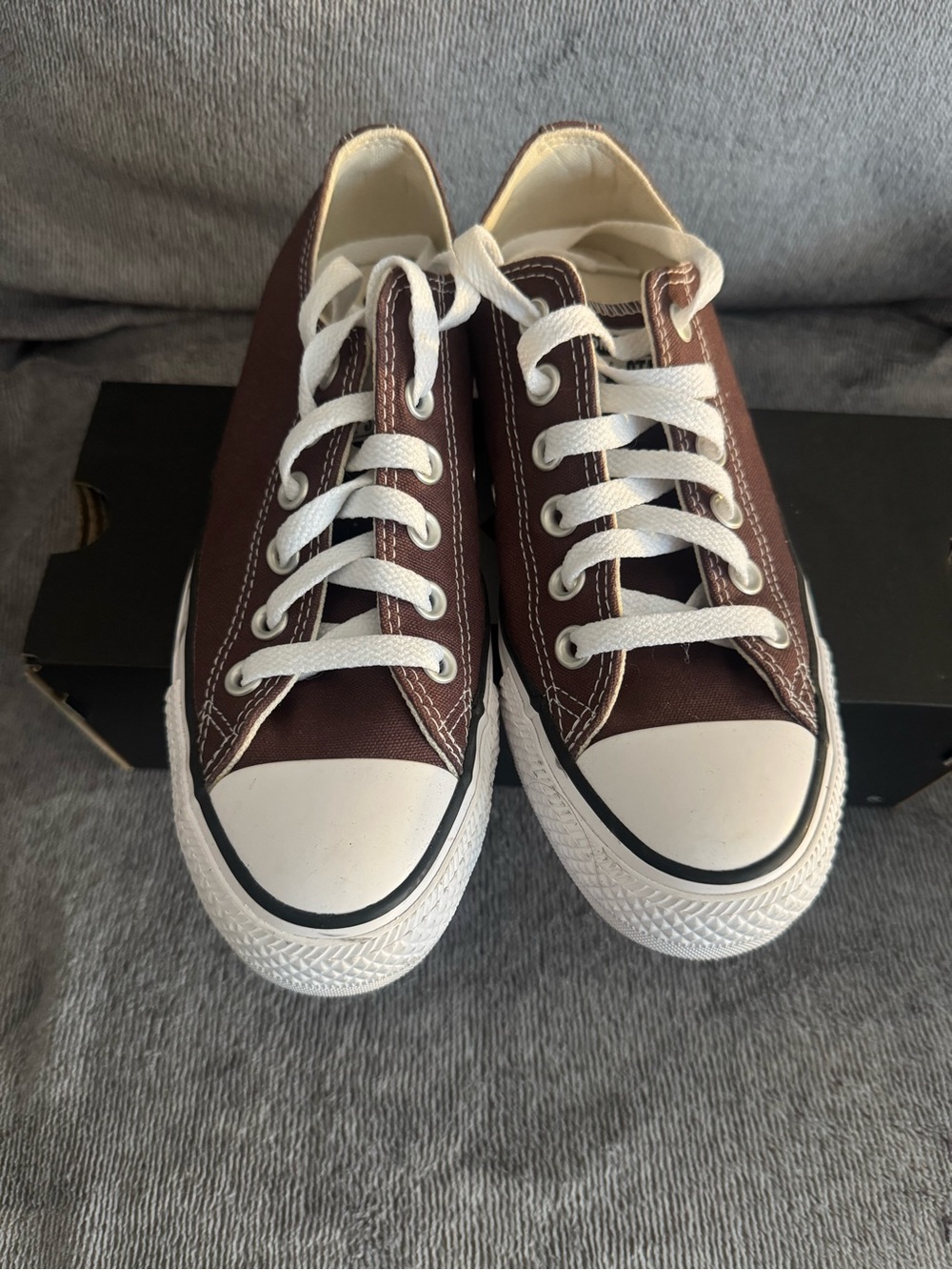Converse Low Top Canvas Sneakers in chocolate and White size 7 chocolate color